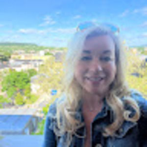 Meet your Posher, Tina